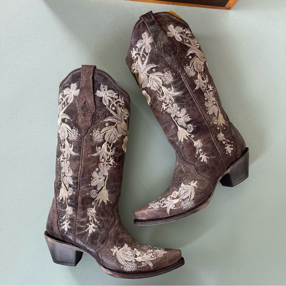 Corral Crystals & Flower Embroidery Tobacco Western Boot - Festival Ready Sz 9